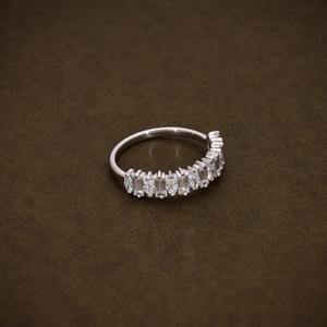 Anillo de Eternidad con Diamantes Cultivados en Laboratorio, Corte Marquise y Baguette, VVS F, Media Eternidad, Diamantes Certificados, Anillo Apilable, Anillo de Compromiso - Product Image 6