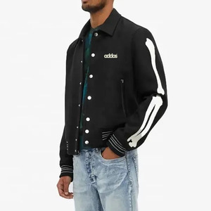 OEM personalizado bordado de la cadena 2 bolsillos laterales Letterman Varsity bomber chaqueta para los hombres - Product Image 3
