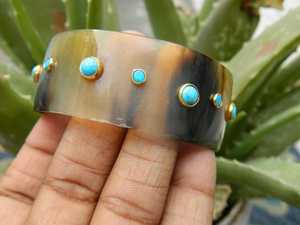 Bracelet manchette en corne pour femme, style moderne, poli, écologique, de haute qualité, durable, bijoux tendance pour mariages et cadeaux - Product Image 2