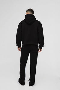 Conjunto de Sudadera con Capucha Negra y Pantalones Deportivos con Parches Blancos, Ropa Deportiva Urbana para Hombre, Ecológica, 100% Algodón - Product Image 2