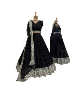 Ropa de Diseñador India y Pakistaní a Bajo Precio, Lehnga Choli Nupcial con Dupatta para Mujer, para Bodas y Fiestas de Chicas - Product Image 1