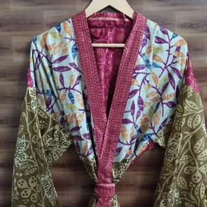 Women Kimono Robes Cotton Silk Saris Robe Floral Fleece Bathrobe Soft Sleepwear Pocket Ladies Loungewear Bathrobe Sari Beachwear