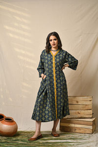 100% coton Boho Chic fabriqué à la main bloc imprimé Indigo robe mi-longue géométrique Ajrakh imprimer main bloc imprimé ligne robe décontracté - Product Image 2