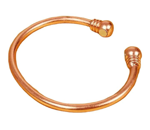 Brazalete de Cobre Sólido de Diseño Antiguo con Grabado Intrincado, Brazalete Unisex Hecho a Mano Tradicional para Fiestas por Decor World Expo - Product Image 2