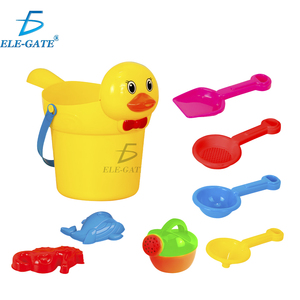 Juego de Playa de 8 Piezas con Cubo en Forma de Pato de Plástico, Juguete de Verano para Niños al Aire Libre, Incluye Cubo de Pato para Jugar en la Playa - Product Image 4