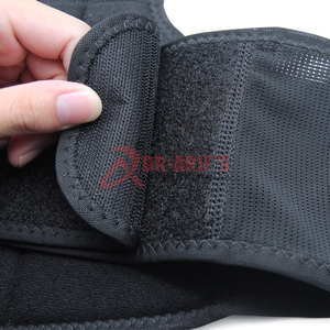 Ceinture de maintien lombaire en néoprène réglable avec fermeture auto-agrippante pour hommes et femmes – Correcteur de posture professionnel pour protection lombaire - Product Image 5