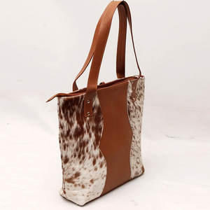 กระเป๋าหนังวัวแท้สไตล์ใหม่ปี 2026 สำหรับผู้หญิง คุณภาพสูง ออกแบบเองได้ แฟชั่นสำหรับสาวๆ กระเป๋าถือหนังวัว - Product Image 3