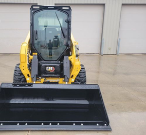 ขายรถตักล้อยาง CAT Loader Skid Steer Loader Cat 250 ดีเซล อุปกรณ์ก่อสร้างสำหรับงานฟาร์มและงานไซต์งาน - Product Image 2