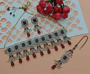 Conjunto de joyas chapadas en oro Kundan tradicional indio de diseño de forma cuadrada y collar de cobre con conjunto de pendientes Mangtika para mujer y conjunto - Product Image 3