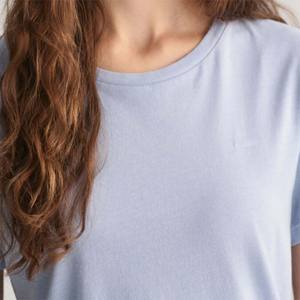 Camiseta Sunfaded de alta calidad para mujer: elegante, cómoda e ideal para atuendos modernos e informales - Product Image 6