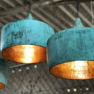 Lámpara Colgante de Cobre Sofisticada para Iluminación Residencial de Alta Gama que Ofrece un Aspecto Elegante con Brillo Metálico - Product Image 1