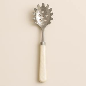 Serveur de spaghettis en acier inoxydable martelé cuillère à nouilles élégante lève-pâtes à fente avec poignée élégante pour décor de cuisine moderne - Product Image 5