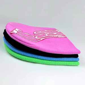 Bonnet personnalisé offrant une isolation maximale pour les aventures hivernales en plein air, rendant le temps froid plus confortable - Product Image 6