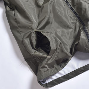 Nouvelle vente en gros OEM veste de pluie légère et imperméable pour hommes coupe-vent de randonnée en plein air à capuche avec capuche pour les jours de pluie - Product Image 5