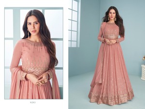 Salwar Kameez Étnico Indio para Mujer, Georgette Sintética Pesada con Bordado de Lentejuelas de 5 mm, Dupatta Adecuada para Bodas - Product Image 3