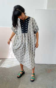 Nuevo Modelo 2026, Kaftán de Diseño con Estampado Único, Manga Corta, Largo hasta la Rodilla, Talla Grande, para Mujer, Estilo Boho, Venta al Por Mayor - Product Image 4