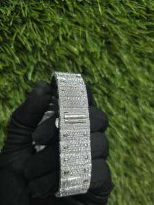 นาฬิกาข้อมือผู้ชายรุ่นลิมิเต็ดอิดิชั่น ปี 2026 - ตัวเรือนทรงเหลี่ยม ควอตซ์ กระจกแซฟไฟร์ พร้อมสายสแตนเลสสตีลแบบเหรียญเรืองแสง สไตล์ฮิปฮอปสุดเท่ - Product Image 6