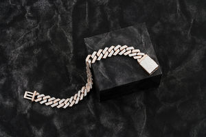 Pulsera de cadena de eslabones cubanos de moissanita VVS de dos filas, nuevo diseño, joyería de moissanita helada, piedra principal de diamante para regalo de la India - Product Image 2
