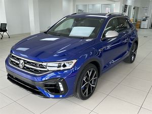 Auto Usado en Buenas Condiciones, <span class=keywords><strong>Volkswagen</strong></span> <span class=keywords><strong>T</strong></span>-<span class=keywords><strong>Roc</strong></span> R AWD Hatchback 2025, Envío a Todo el Mundo - Product Image 2