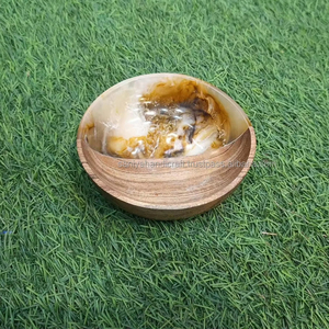 Cuenco de resina epoxi de madera de la mejor calidad de marca con guayaba blanca en todos los tamaños en forma Cuenco de resina de madera de 13 cm de diámetro - Product Image 1