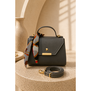 Sac à main et bandoulière gris fumé avec détail écharpe – Accessoire vestimentaire élégant - Product Image 1