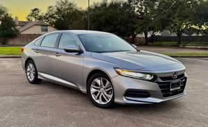 Hond-a Accord LX 2020, bien entretenu, propre - Product Image 2