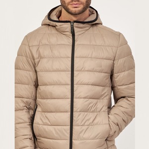 Chaqueta de invierno de lona impermeable con capucha clásica para hombre, cuello vuelto, precio bajo, abrigo informal cálido, cierre de cremallera, relleno de algodón - Product Image 3
