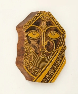Décoration murale en bloc sculpté à la main de la mariée Madhubani en bois de Sesham suspendu en bois de manguier sculpté à la main décoration murale en bois pour ferme - Product Image 2