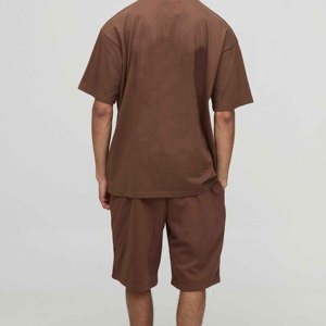 Ensemble de shorts décontractés à manches courtes et de t-shirts en coton uni avec logo OEM pour hommes, respirant pour l'été, nouvelle marque de vêtements - Product Image 3