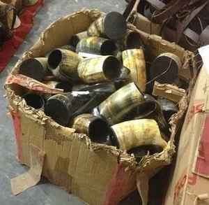 แก้วฮอร์นตกแต่งสไตล์สัตว์แบบดิบทนทานและทำด้วยมือสามารถปรับแต่งดีไซน์คุณภาพสูงได้ - Product Image 6