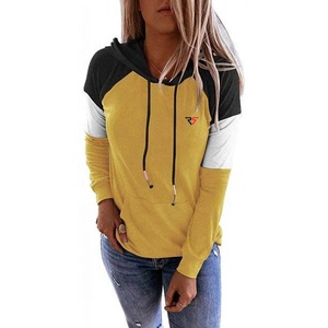 Sudadera con capucha de bloque de color para mujer con servicios OEM con logotipo impreso personalizado a precio al por mayor de RUKHMAL SPORTS - Product Image 1
