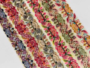 Vente en gros Broderie de paillettes de Zari or romantique de luxe Bordure de dentelle festonnée florale épaisse Bordure de dentelle festonnée de style traditionnel - Product Image 2