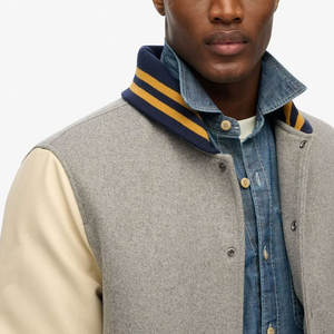 Chaqueta Varsity de Invierno para Hombre en Color Sólido con Logotipo Frontal, Transpirable, del Mejor Material, Colores Personalizables - Product Image 5