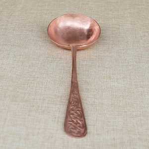 Cuillère de luxe artisanale en cuivre pur avec long manche pour accessoires de cuisine et de table à prix abordable par CRAFT ZONE EXPORT - Product Image 2