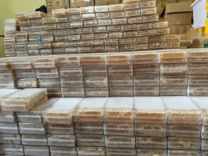 Vietnam Miel naturel en nid d'abeille-Comestible & Vente en gros - Product Image 4