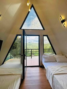 Airbnb บ้านสามเหลี่ยม Casas triangulares บ้านต้นไม้เหล็กแสงโครงสร้างชุดบ้านกรอบสำหรับที่อยู่อาศัย - Product Image 5