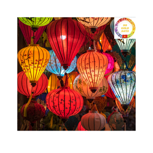 Farol de Seda Vietnamita Hecho a Mano para Festivales Culturales, Mercados Nocturnos y Decoración del Hogar - Product Image 1