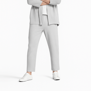 Pantalons et pantalons plissés pour homme Old Money Miyake - Product Image 4