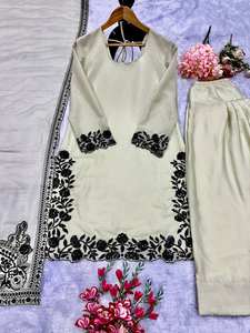 NOUVEAU DESIGNER PARTY WEAR FARSI TOP ET SALVAR AVEC FANTAISIE DUPPATA ET BRODERIE 3 PCS DESIGNER SUITS - Product Image 4