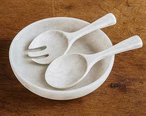 Ensaladera de resina con aspecto de mármol de nuevo diseño del fabricante, cubiertos de estilo minimalista hechos a mano, respetuosos con el medio ambiente para servir alimentos - Product Image 2