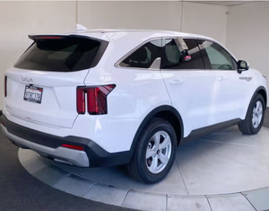 Kia Sorento LX FWD 2025 d'occasion - Product Image 4