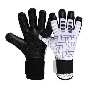 ถุงมือผู้รักษาประตูฟุตบอลหนังแท้สั่งทำขายส่ง ทนทาน ระบายอากาศดี ไม่ลื่น ปิดด้วยแถบตีนตุ๊กแก ป้องกันอย่างมืออาชีพ - Product Image 1