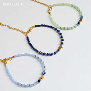 El dije de estrella con cuentas de cristal brillante añade elegancia celestial a estas pulseras de cuentas de moda, perfectas para mujeres que buscan un estilo elegante. - Product Image 1