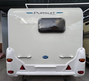 Caravana Bailey Pursuit, Remolque de Viaje de Aluminio, Diseño Moderno y Ligero, Carrocería Blanca - Product Image 4