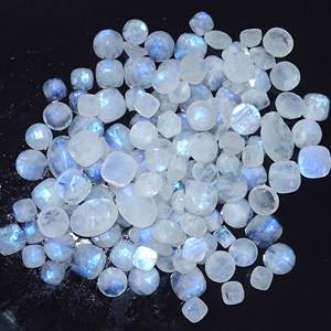 หินมูนสโตนอัญมณีสีรุ้งธรรมชาติขนาดฟรีไซส์ - Product Image 1