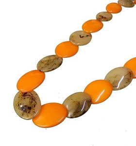 Luxurious Latest Handcrafted Resin Women Necklace Best Quality High Polished Beautiful Fashion Resin Beads Necklace From India - Product Image 2