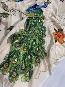 Sari Indio de Seda Malai Pura para Mujer con Bordado Floral de Pavo Real y Espejo en Toda la Prenda - Product Image 3