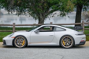 2023 911 GT3 ไมล์น้อย เครื่องยนต์สมบูรณ์แบบ เกียร์อัตโนมัติ หลังคาพาโนรามา ไฟหน้า LED พร้อมส่ง - Product Image 3