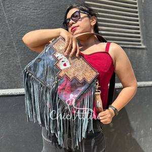 Sac en cuir multi-usages pour femmes élégantes New Western Fringe Transparent Clear Hand Tooled Carving avec Rock Fashion Style - Product Image 1