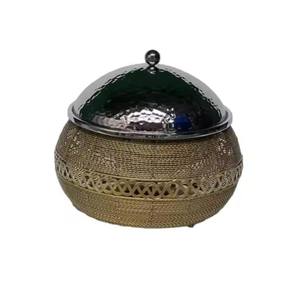 Plat de service en acier inoxydable au design moderne et attrayant, personnalisable, avec des caractéristiques écologiques - Product Image 5